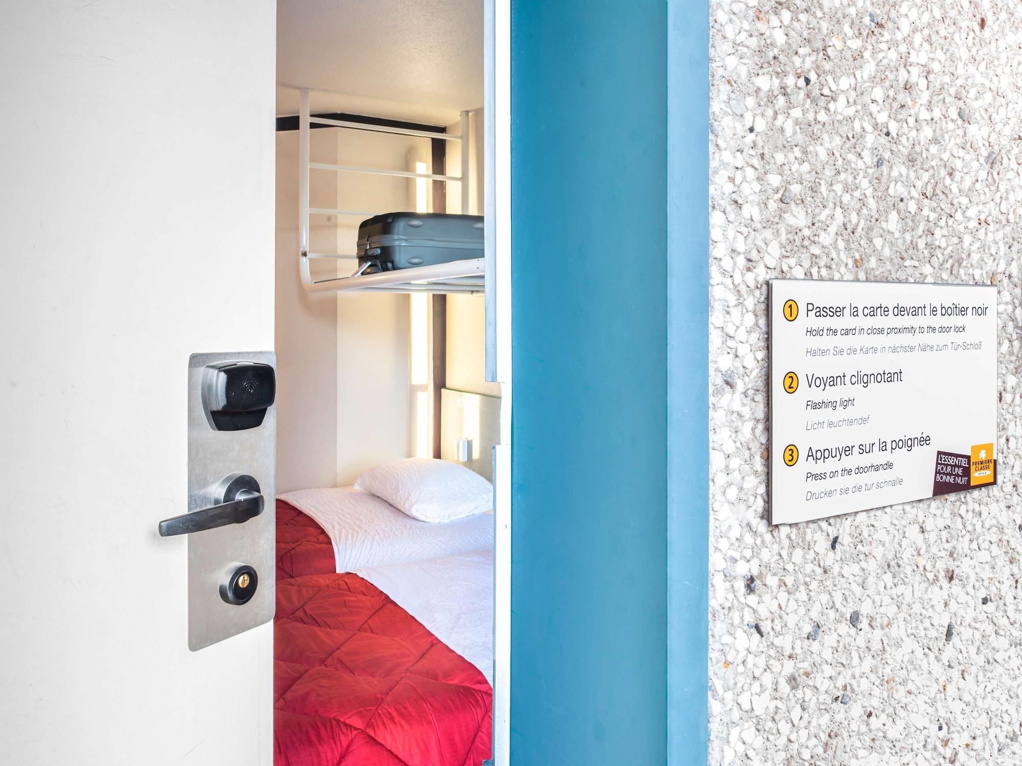 Premiere Classe Lille Sud Henin Beaumont Noyelles-Godault Exteriör bild