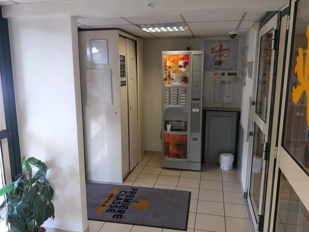 Premiere Classe Lille Sud Henin Beaumont Noyelles-Godault Exteriör bild
